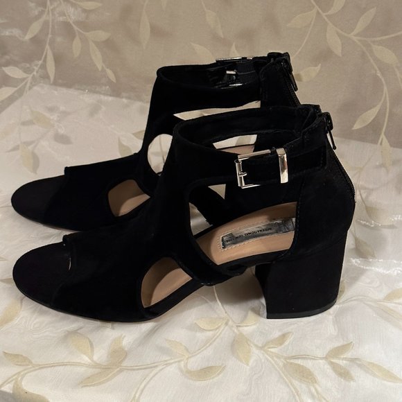 I.N.C Helenn Leather Suede Ankle Strap Bootie Shoe Size 7.5 Black Open Toe - Picture 12 of 12